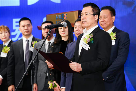 信基沙溪集团董事会主席、总裁张汉泉在港交所发表致辞.jpg
